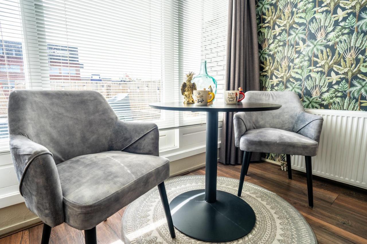 The Lion King - 6 Person Linked Apartment With Roof Terrace Groninga Exterior foto